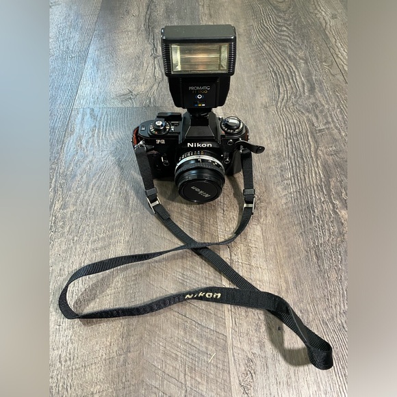 Nikon FG 35mm SLR Film Camera w/Nikon 50mm 1:1.8 Lens - Picture 2 of 13